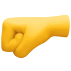 왼쪽으로 향하는 주먹